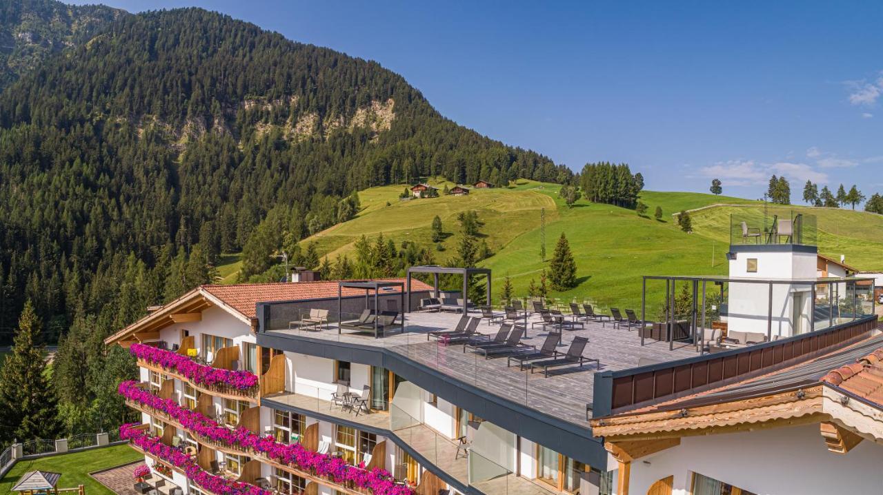 Hotel Scherlin Ortisei Exterior photo